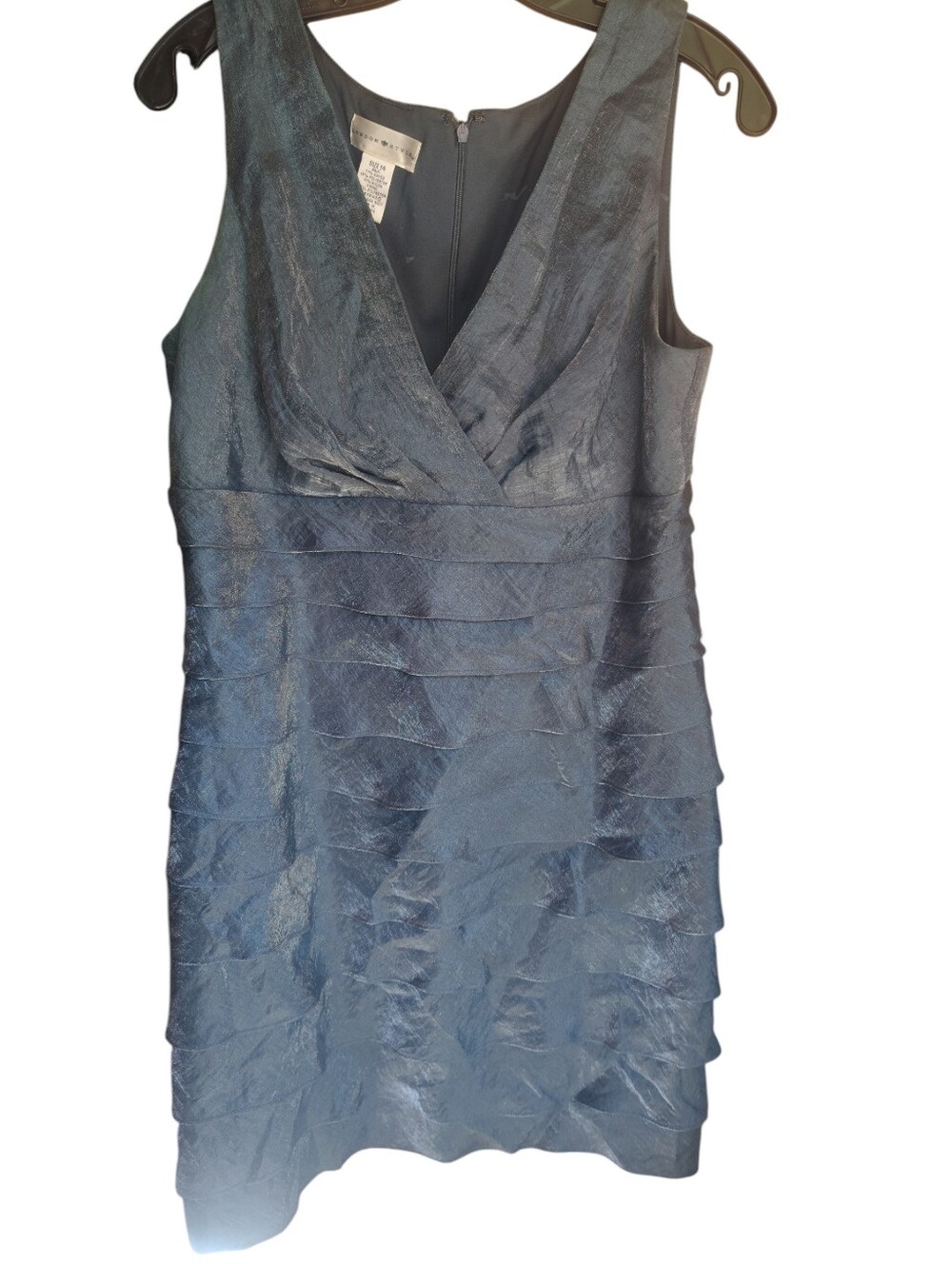 London Style 14 Sleeveless Textured Navy V-Neck Party Dress